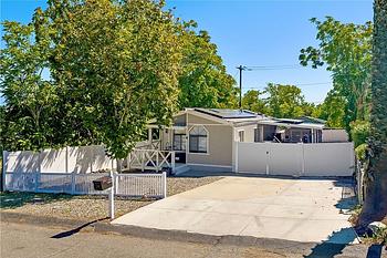Thumbnail of mobile home
