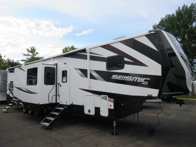Photo of Rv