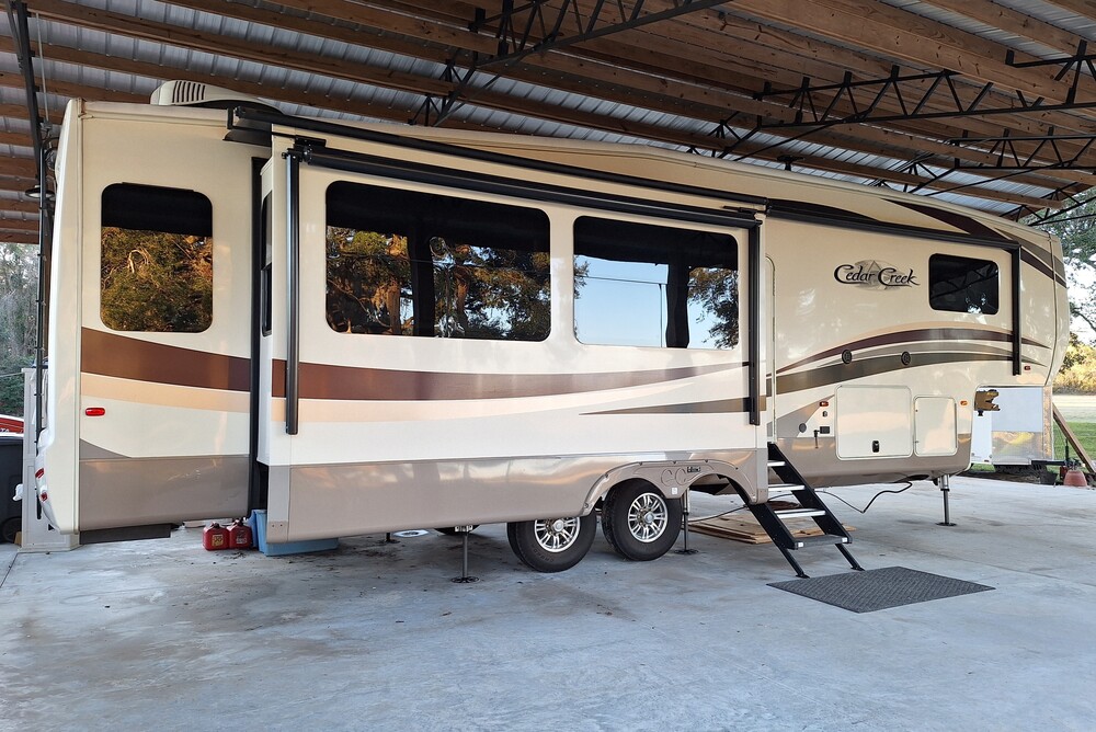 Photo of Rv