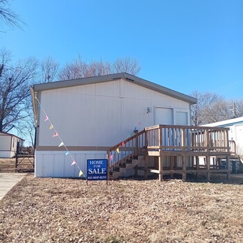 Thumbnail of mobile home