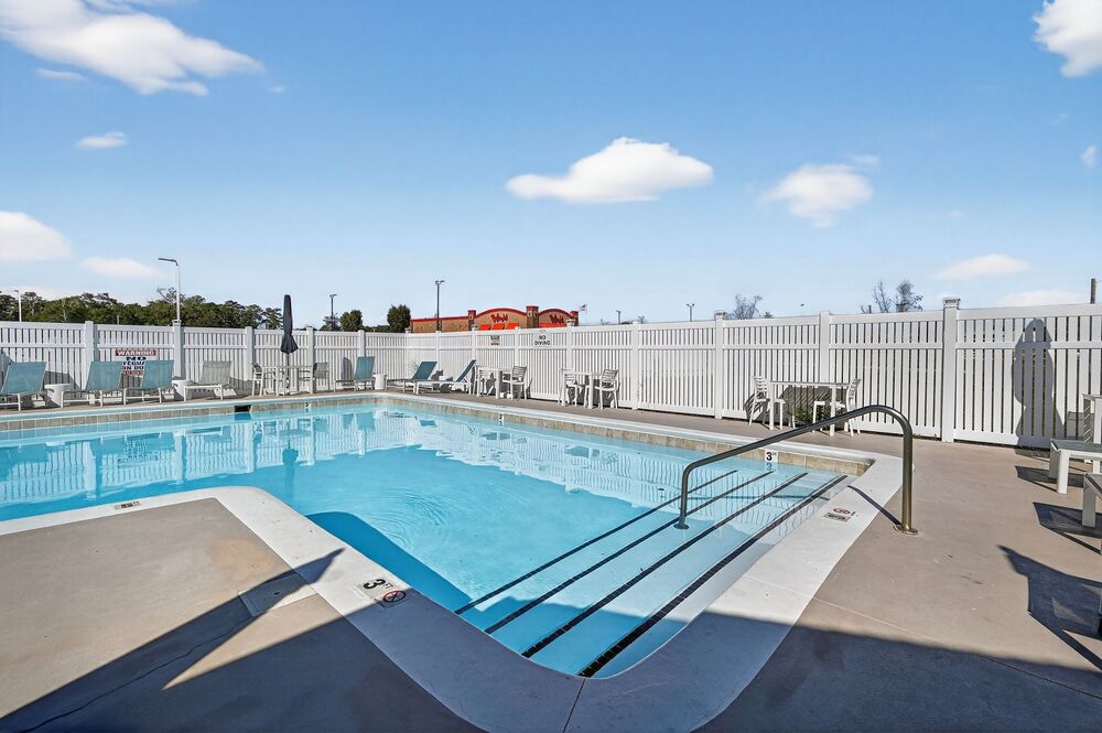 42 1204 Cedar Point Blvd Cedar Point NC 28584 USA Exterior 054 HDR 1204 CEDARPOINTBLVD IMAGE61