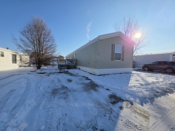 Thumbnail of mobile home