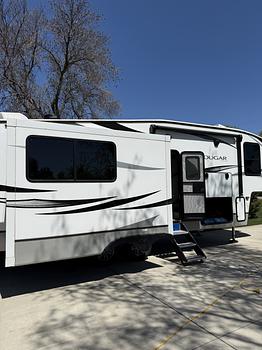 Thumbnail of RV