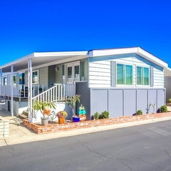 Thumbnail of mobile home