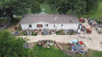 Thumbnail of mobile home