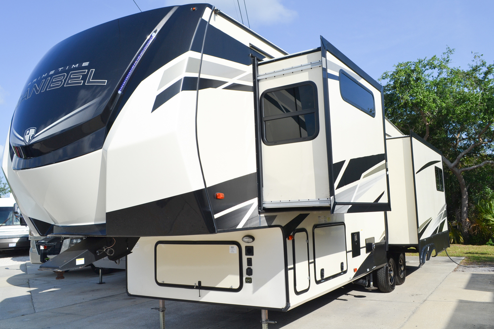 Photo of Rv