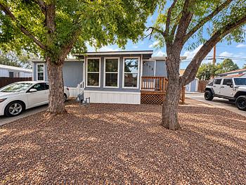 Thumbnail of mobile home