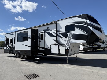 Thumbnail of RV