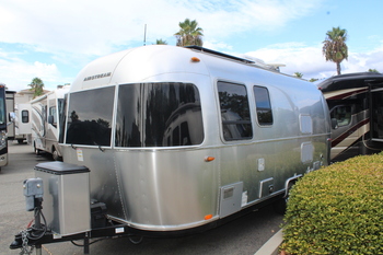 Thumbnail of RV
