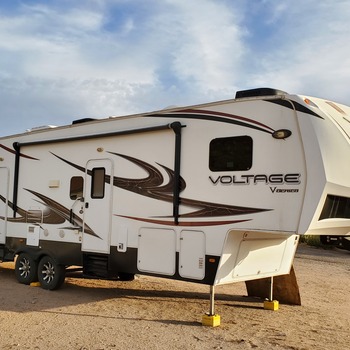 Thumbnail of RV