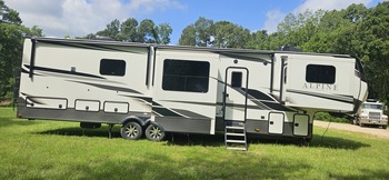 Thumbnail of RV