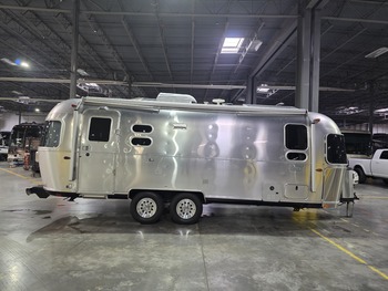 Thumbnail of RV