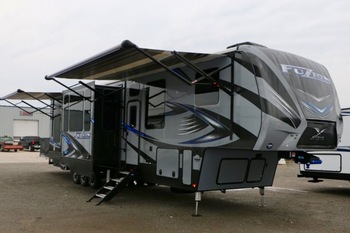 Thumbnail of RV