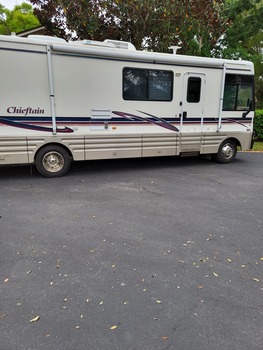 Thumbnail of RV