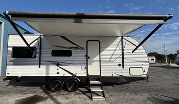 Thumbnail of RV