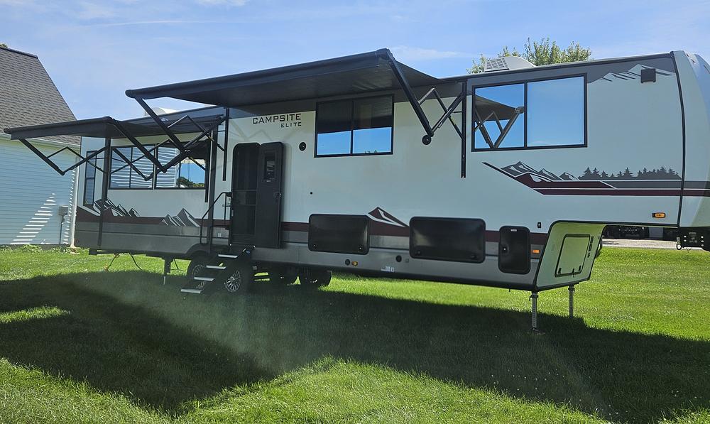 Photo of Rv
