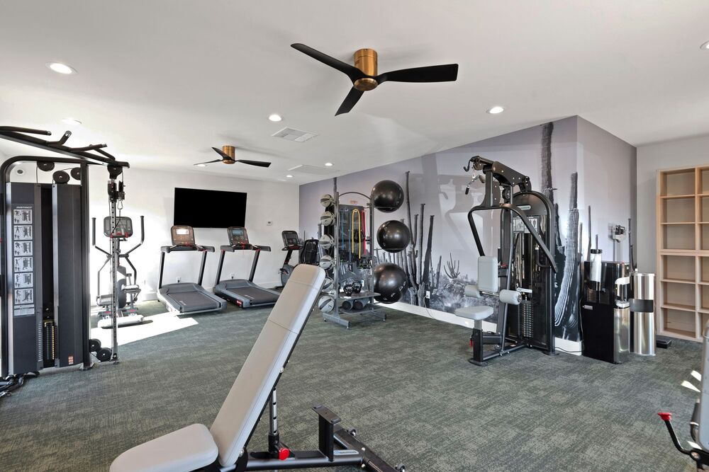 2050 W Dunlap Ave Phoenix AZ 85021 USA Others 2050Dunlap 92