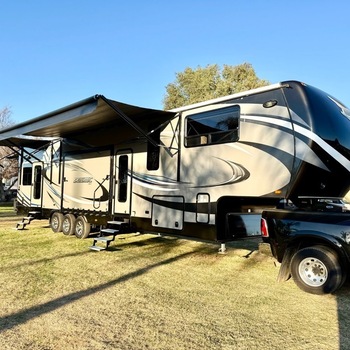 Photo of Rv