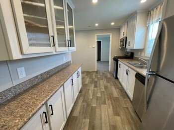 Thumbnail of mobile home