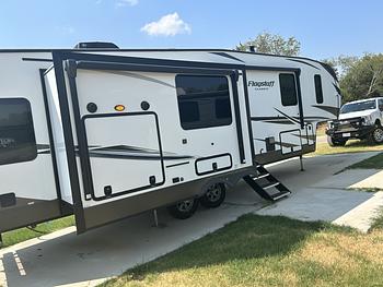 Thumbnail of RV