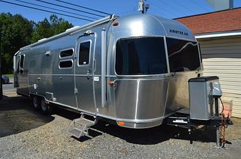 Thumbnail of RV
