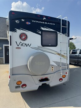 Thumbnail of RV