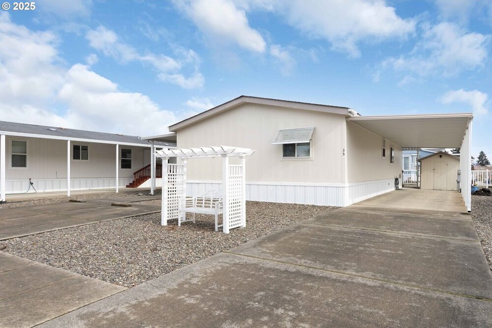Photo of Mobile Home