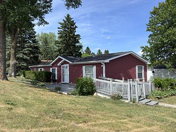 Thumbnail of mobile home