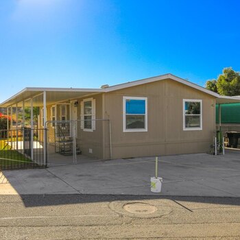 Thumbnail of mobile home