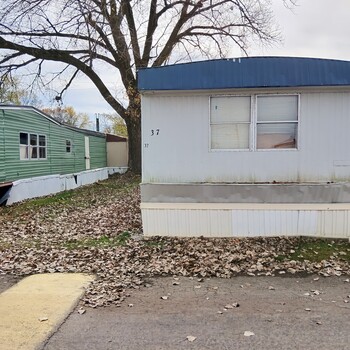 Thumbnail of mobile home