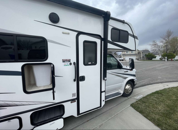 Thumbnail of RV