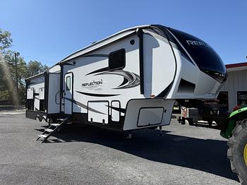 Thumbnail of RV