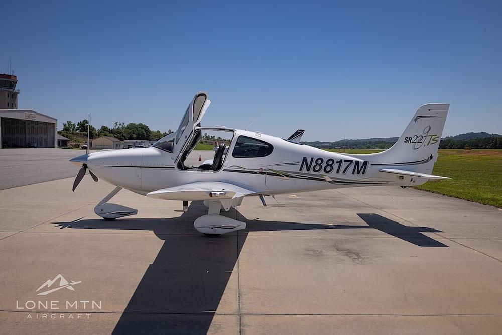N8817M-02.jpg