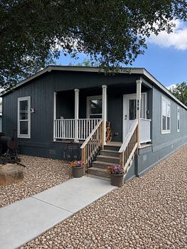Thumbnail of mobile home