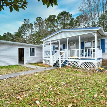 Thumbnail of mobile home