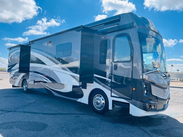 Photo of Rv