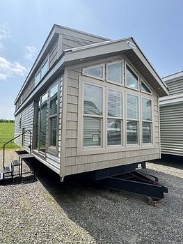 Thumbnail of RV