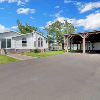 Thumbnail of mobile home