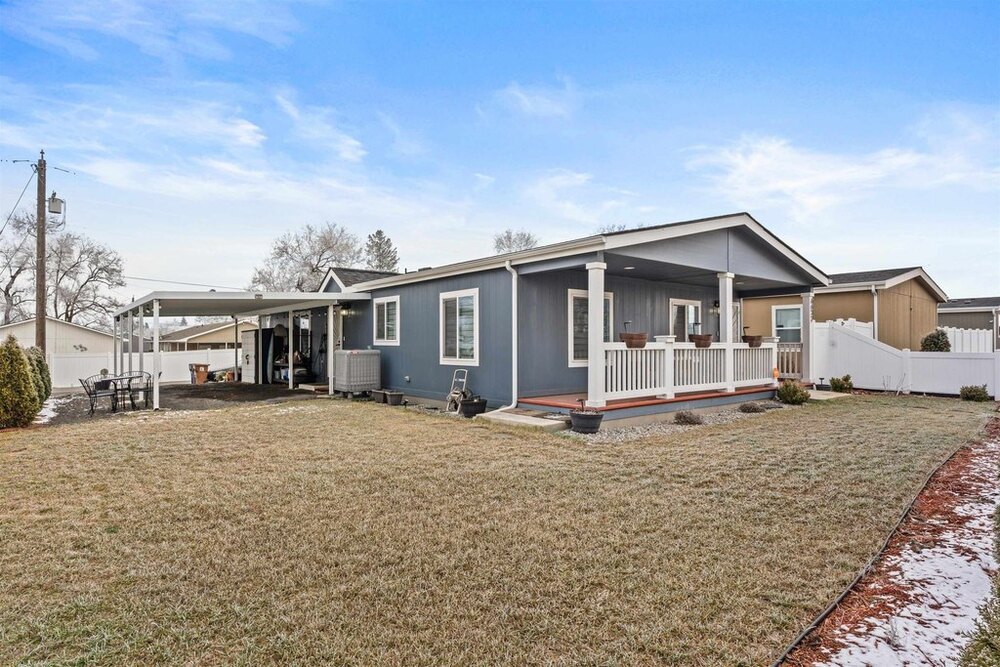 Photo of Mobile Home