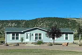 Thumbnail of mobile home