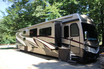 Thumbnail of RV