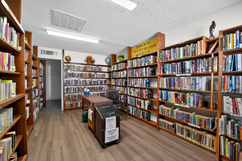 55 400 N Plaza Dr Apache Junction AZ 85120 USA Others DSC00550