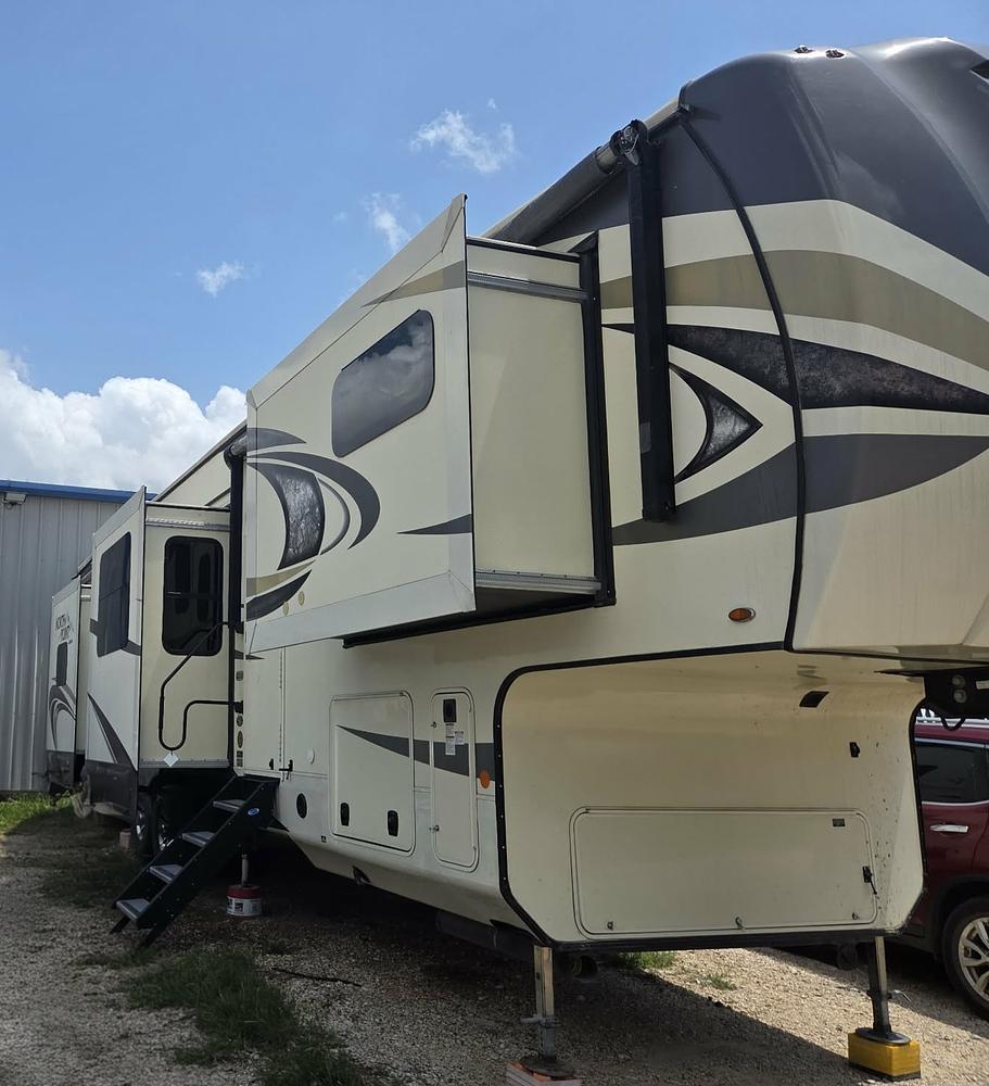 Photo of Rv