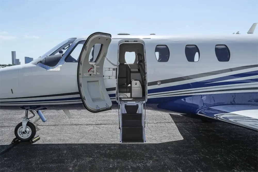 7259/cessna-citation-m2-2019-flightmarket-id-7259-02232.webp