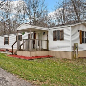 Thumbnail of mobile home