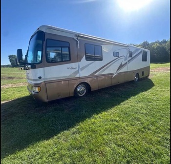 Thumbnail of RV
