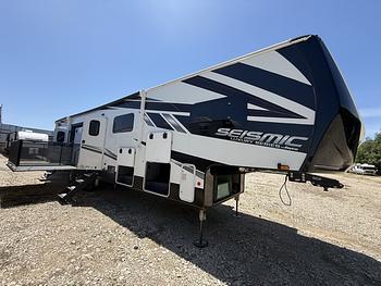 Thumbnail of RV