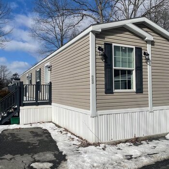 Thumbnail of mobile home