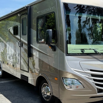 Thumbnail of RV