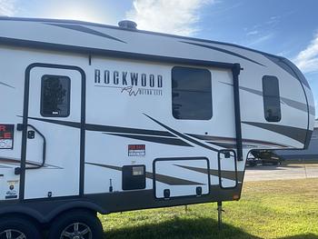 Thumbnail of RV
